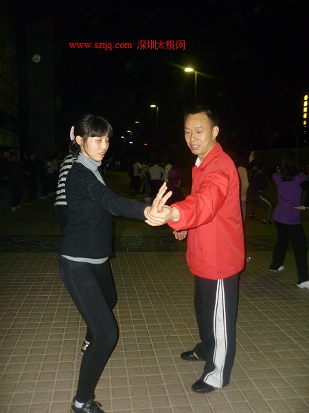 练太极、迎大运、华为员工抢先机