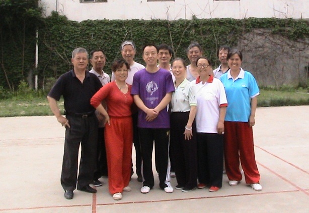 魏勰老师五一节里教拳忙