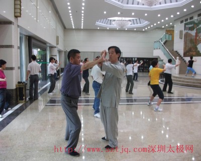 陈正雷大师昨晚在陈家沟太极拳馆广州分馆授课