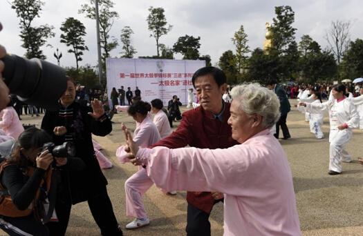 点击浏览下一页