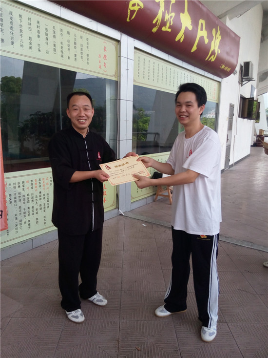 “五一“太极健身月,五一太极班结业圆满结业