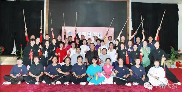 【国际培训】——刀光剑影、所向披靡,“单剑”·“春秋大刀”有气势!
