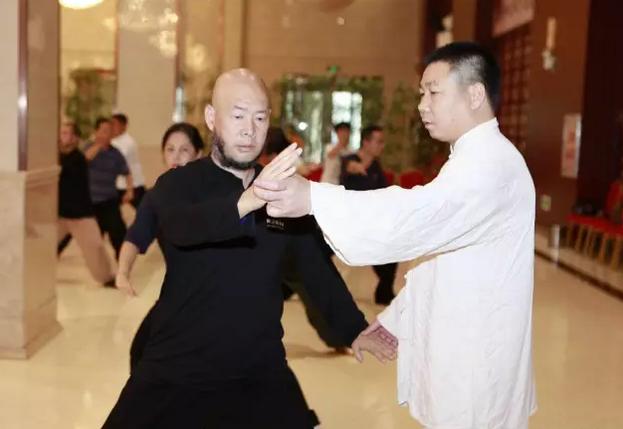 【国际培训】——“二路炮捶”虎虎生威,“新架一路”松活弹抖,“少儿班”蓓蕾初绽!